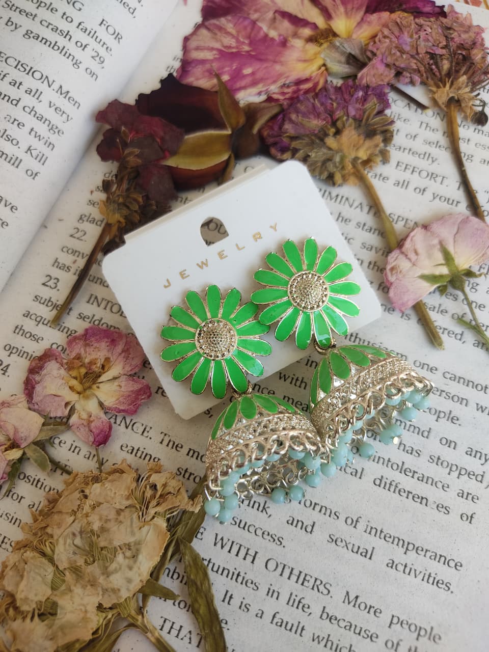 Green Daisy Floral Earings